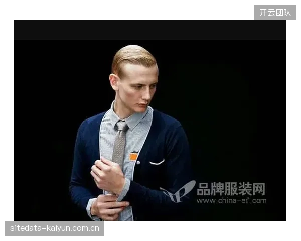 中场硬度,为功能性服装及防护装备品牌提供了赞助契机。 中场硬度,为功能性服装及防护装备品牌提供了赞助契机。